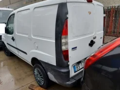 8#5704 Furgone Fiat Doblò