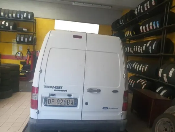 7#7058 Furgone Ford Transit