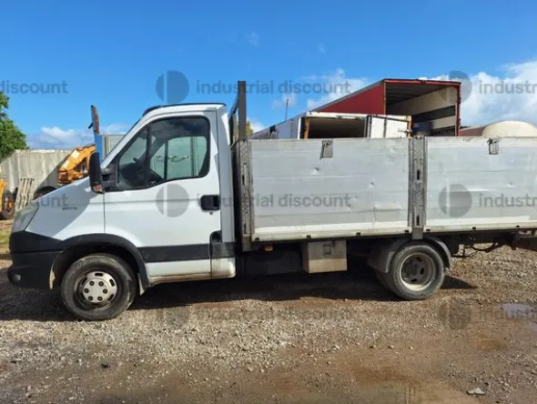 9#9304 Furgone Iveco 35C13