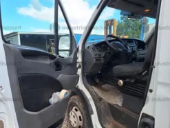 9#9304 Furgone Iveco 35C13
