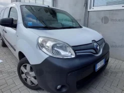 28#9875 Furgone Renault