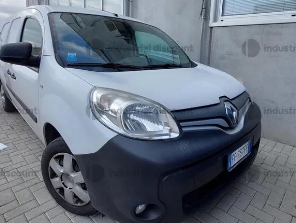 28#9875 Furgone Renault