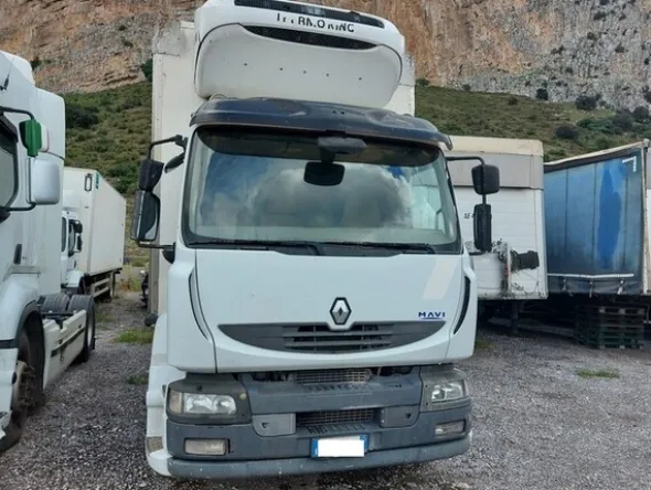 8#6778 Furgone Renault