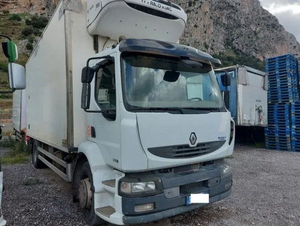 8#6778 Furgone Renault
