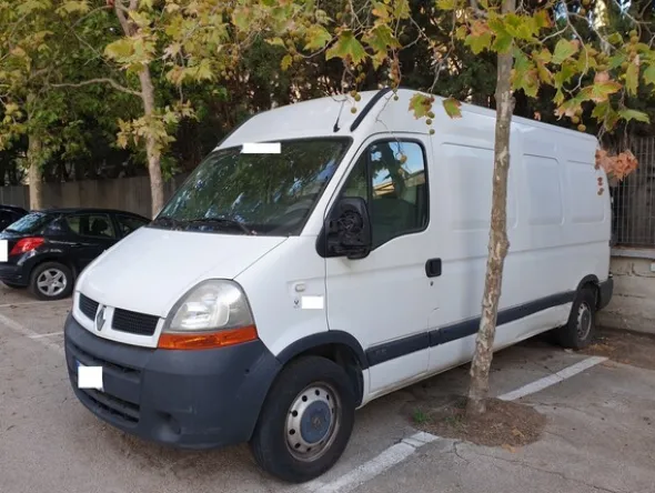 1#7076 Furgone Renault Master