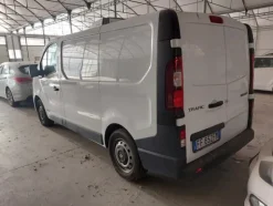 27#77140 Furgone Renaul Trafic