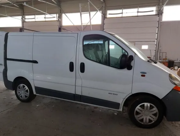 3#7268 Furgone Renault Trafic