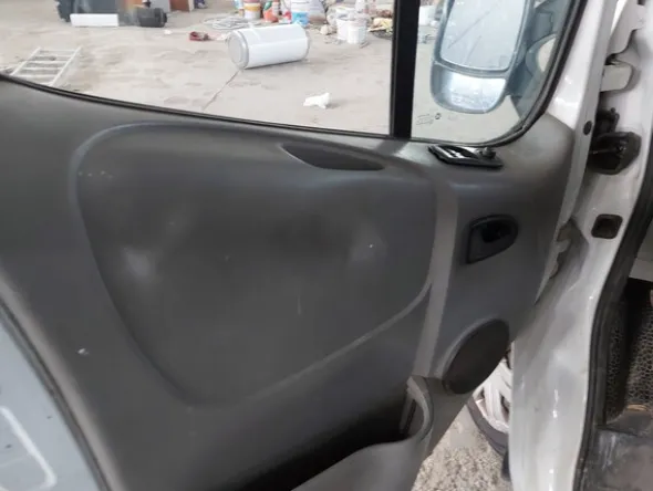 3#7268 Furgone Renault Trafic