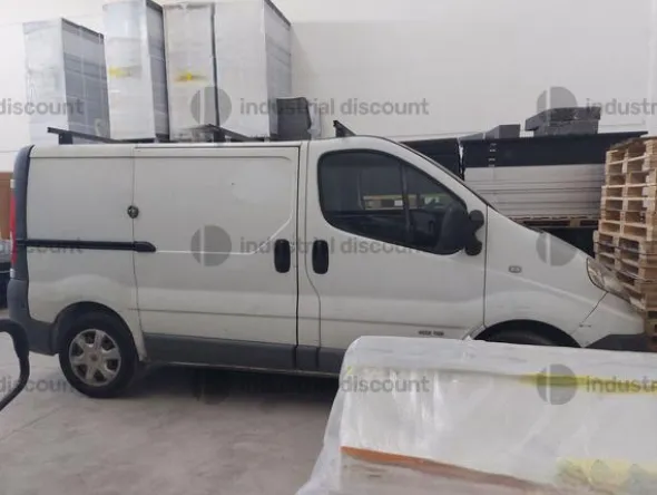 2#10102 Furgone Renault Trafic