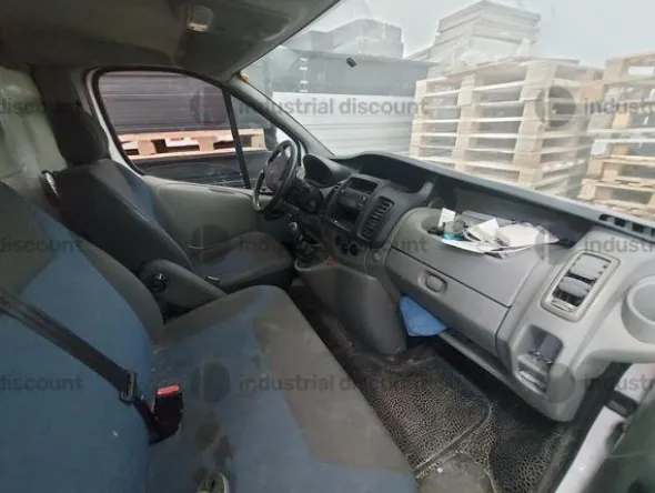 2#10102 Furgone Renault Trafic