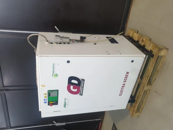 GARDNER DENVER ES11 – 11 kW / 15 HP – 10 bar – 1500 l/m