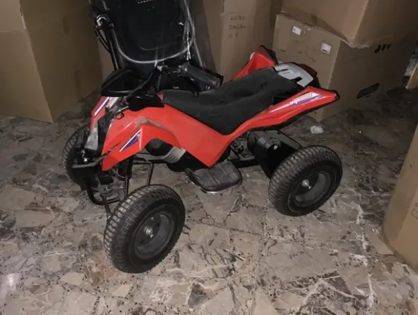 1#7946 Giocattoli e auto elettriche per bambini