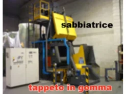 granigliatrice a tappeto rampante in gomma
