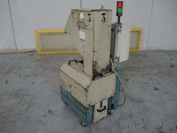 12#4530 Granulatore Tria
