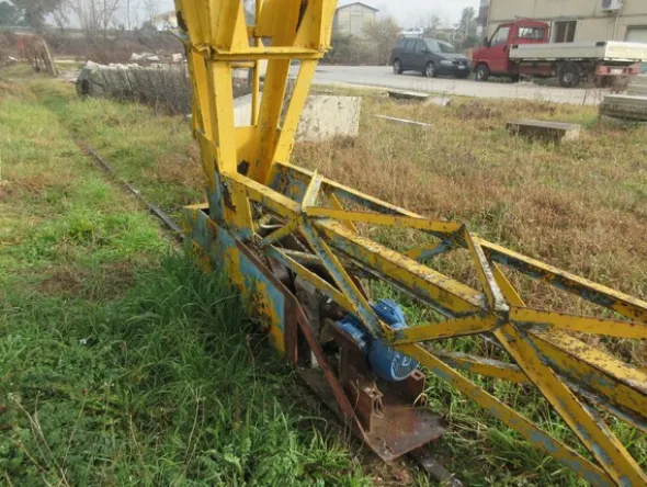 3#5539 Gru a cavalletto OSME