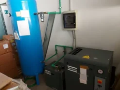 21#7562 Gruppo elettrogeno e compressore