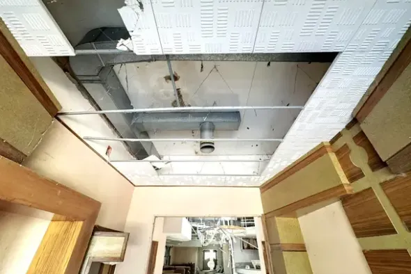 #24196 Hotel con pertinenze da ristrutturare e bonificare
