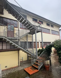 immobile artigianale convertibile in residenziale