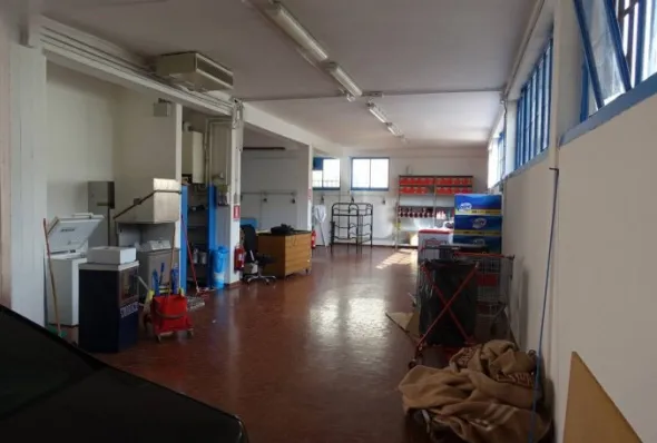 immobile artigianale convertibile in residenziale