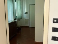 #2537098 Immobile polifunzionale fronte autostrada – Ottimo stato e alta redditività In vendita – Compendio immobiliare ad alta visibilità in posizione strategica