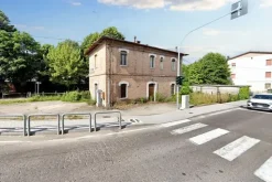 #24574 Immobili con destinazioni varie