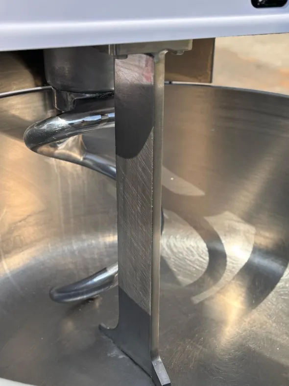 Impastatrice a spirale automatica