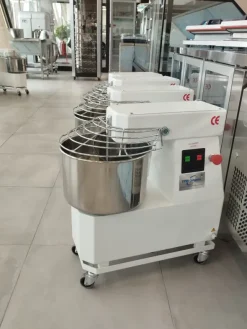 IMPASTATRICI A SPIRALE PER PIZZA