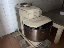 4#8664 Impastatrici professionali