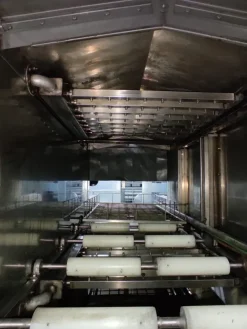 IMPIANTO A TUNNEL PER LAVAGGOI TUBI METALLICI