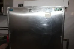 13#3961 Impianto refrigerazione acque e relative attrezzature