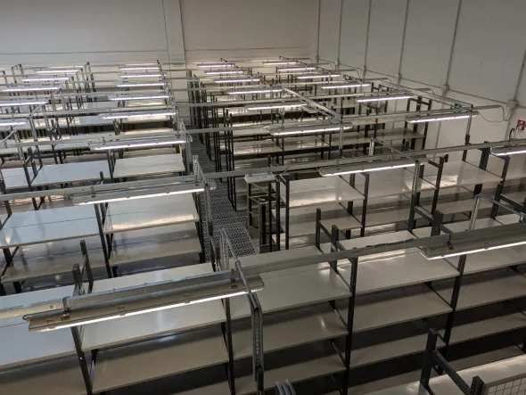 Impianto scaffalature metalliche con soppalco
