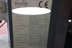 83#5528 Incellofanatrice Noxon e reggiatrici