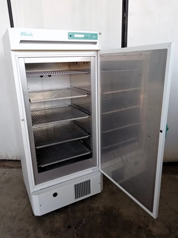 INCUBATORE REFRIGERATO – TERMAKS KB 8400 F (CAM-41)