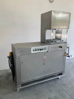 24#7751 Insaccatrice formatrice Pozzi Progeco