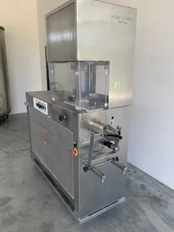 24#7751 Insaccatrice formatrice Pozzi Progeco