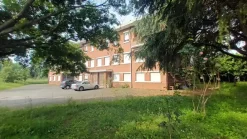 Intero edificio con uffici, laboratorio, abitazione
