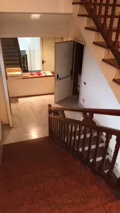 Intero edificio con uffici, laboratorio, abitazione