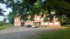 Intero edificio con uffici, laboratorio, abitazione