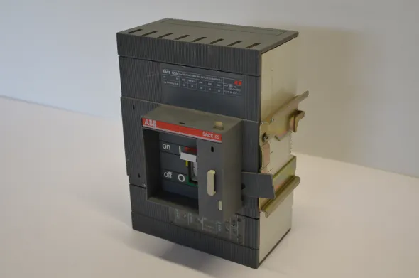 Interruttore ABB mod. Sace S5