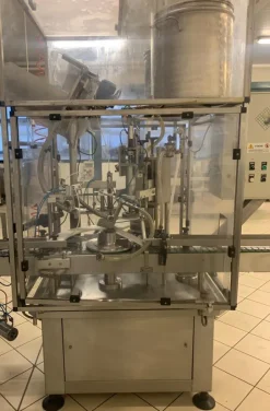 Invasatrice a stella per creme e salse alimentari
