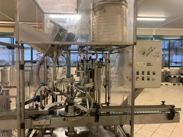 Invasatrice a stella per creme e salse alimentari