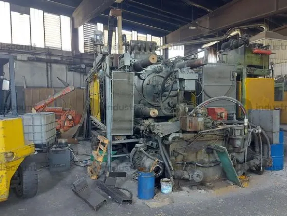 4#9070 Isola robotizzata per pressofusione con pressa Maiko
