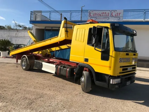 IVECO EUROCARGO 80E21 CARRO ATTREZZI CABINA LETTO