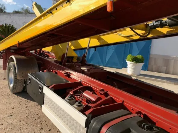 IVECO EUROCARGO 80E21 CARRO ATTREZZI CABINA LETTO
