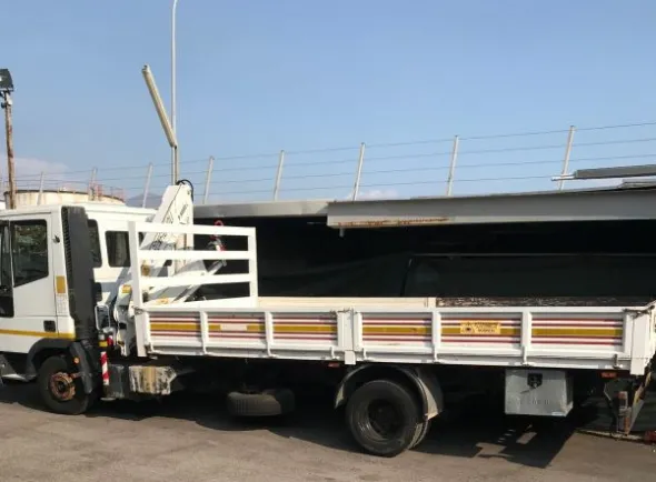 Iveco Eurocargo 75 E14 con Gru Bonfiglioli