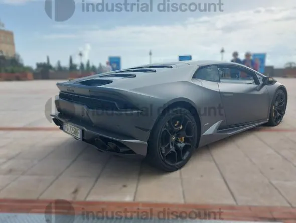 3#8717 Lamborghini Huracan Coupé 5.2