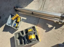 Laser livella doppia pendenza