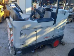4#9642 Lavapavimenti COMAC C85