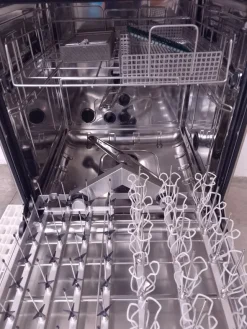LAVASTRUMENTI/LAVAVETRERIE - MIELE(COD. PH-PR-LAVA-15)