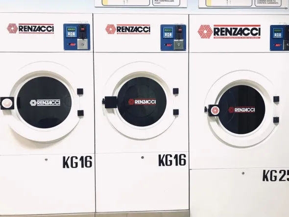 Lavatrici e asciugatori industriali Renzacci anno 2009